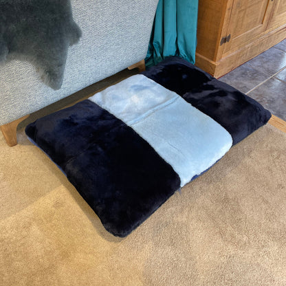 Farmer Larry's Chester Luxury Pure Wool Dog Bed